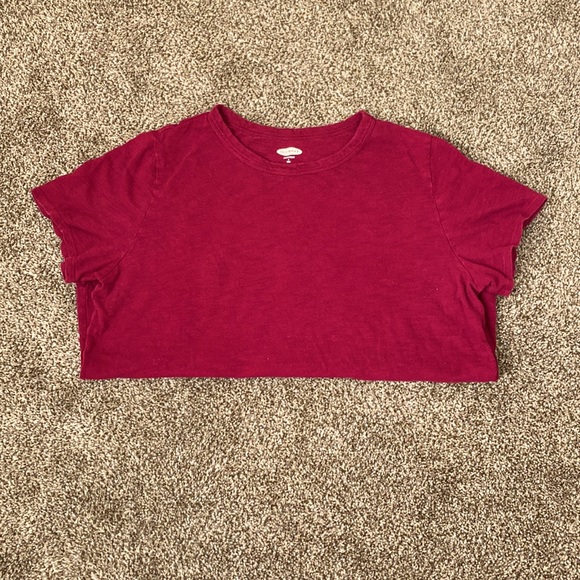 Short sleeve Old Navy Everywear in wine. - Picture 2 of 2